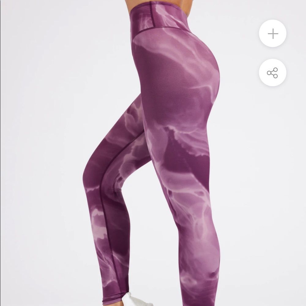 BuffBunny Violet Swirl Leggings
